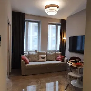 https://pink-maison-milano-centro-piazza-diaz-duomo.italymilanhotels.net